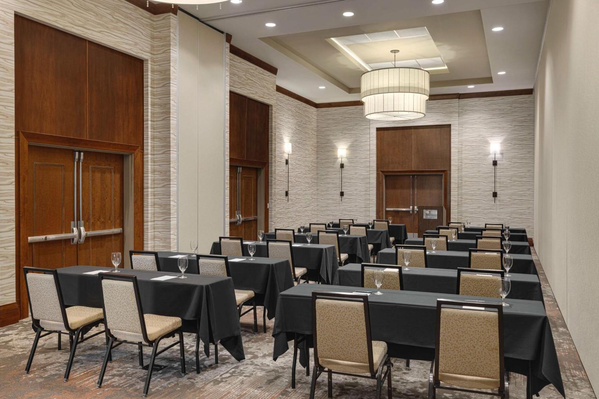 Embassy Suites Chattanooga Hamilton Place Exterior photo